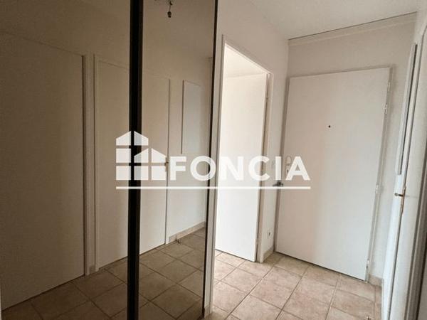 Location Appartement 2 pièces 42.6 m² - 33 AVENUE CHARLES DE GAULLE Roissy En France 95700