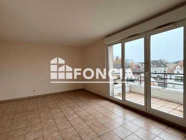 Location Appartement 2 pièces 42.6 m² - 33 AVENUE CHARLES DE GAULLE Roissy En France 95700