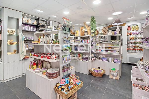 Cession Fonds de Commerce - Boutique 50 m² - Coeur de Cotignac