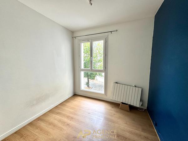 Appartement - T2 - Hyper-centre - 39m2 - Loggia - Ascenseur 233 000 € **  - Référence  JH746D2