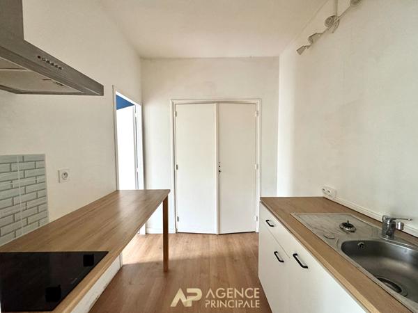 Appartement - T2 - Hyper-centre - 39m2 - Loggia - Ascenseur 233 000 € **  - Référence  JH746D2