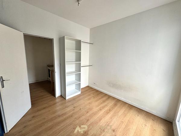 Appartement - T2 - Hyper-centre - 39m2 - Loggia - Ascenseur 233 000 € **  - Référence  JH746D2