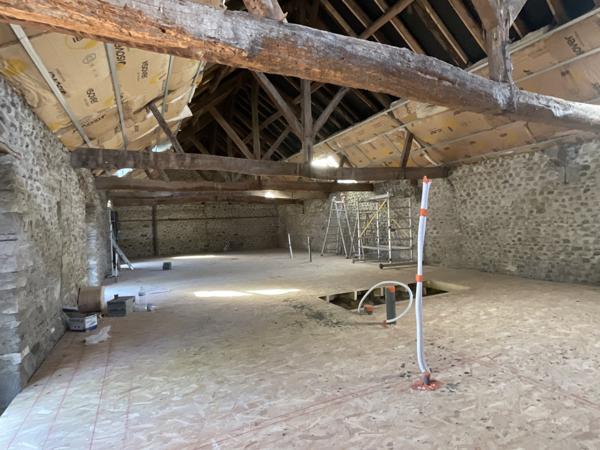 Grange de Caractère à réinventer - 355 m2 - ASSAT