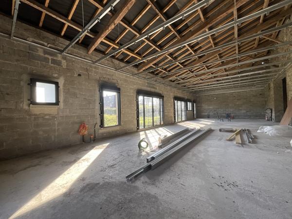 Grange de Caractère à réinventer - 355 m2 - ASSAT