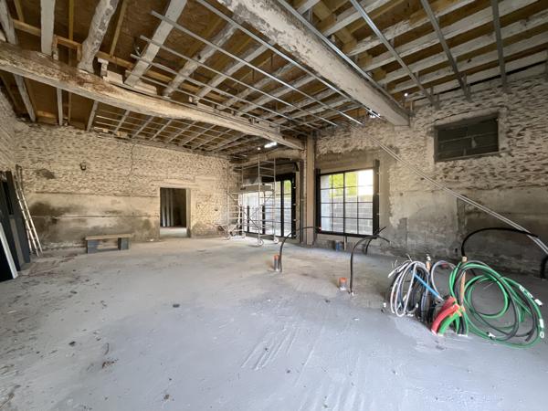 Grange de Caractère à réinventer - 355 m2 - ASSAT