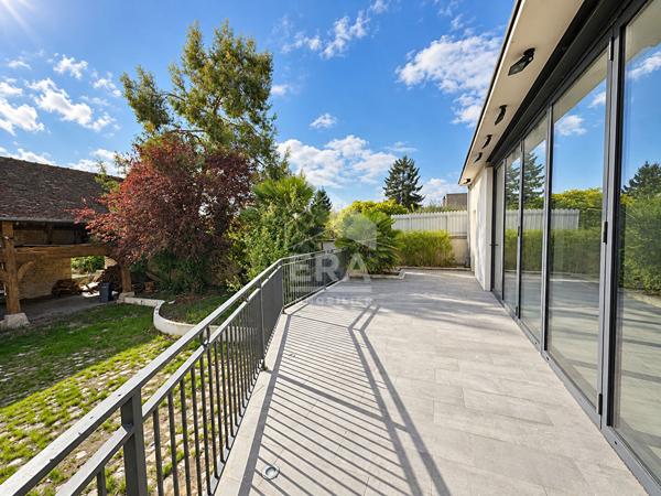 Maison Luzarches 12 pièces 349.44 m2