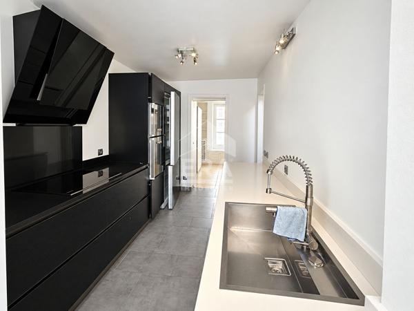 Maison Luzarches 12 pièces 349.44 m2
