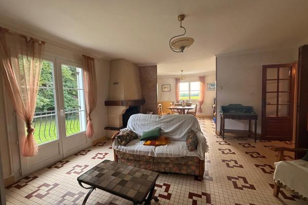 Maison sur sous sol - SAINT HILLAIRE DE VILLEFRANCHE