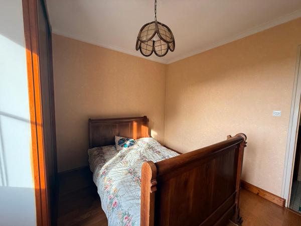 Maison sur sous sol - SAINT HILLAIRE DE VILLEFRANCHE