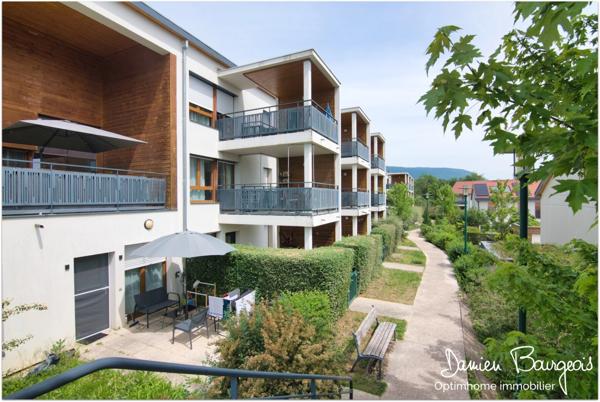 Coup de cœur assuré ! T3 lumineux avec terrasse, garage et vue imprenable