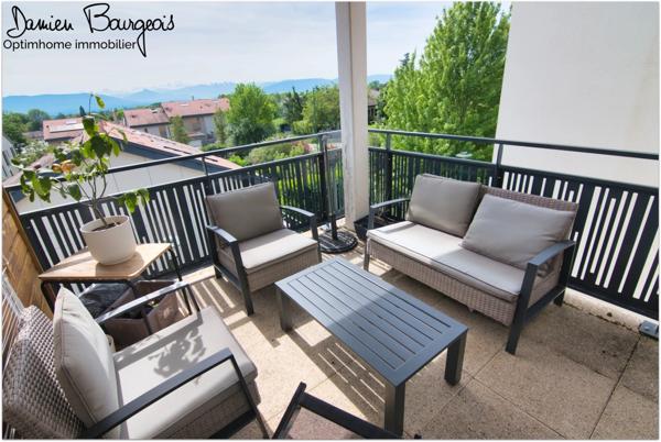 Coup de cœur assuré ! T3 lumineux avec terrasse, garage et vue imprenable