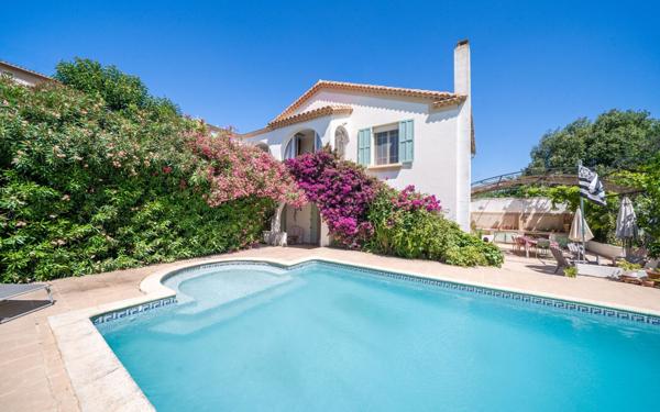 Maison à vendre    5 pièces •  Istres