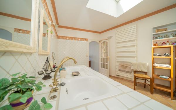 Maison à vendre    5 pièces •  Istres