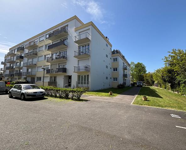 NANTES/LONGCHAMP APPARTEMENT VUE DEGAGEE AVEC BALCON