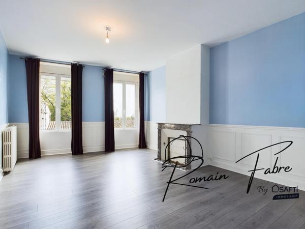 Immeuble avec Logements de 5 chambres et 2 commerces loués centre Cavignac, rentabilité importante