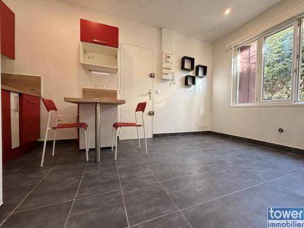 Appartement
                                                                                                                                                                                                                                                                                                                        2 pièce(s)                                                                                                                                                                                                                                                                                                                              22  m²