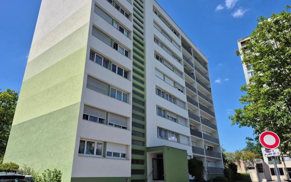 Appartement à vendre    5 pièces • 105 m2 Rosny-sous-Bois