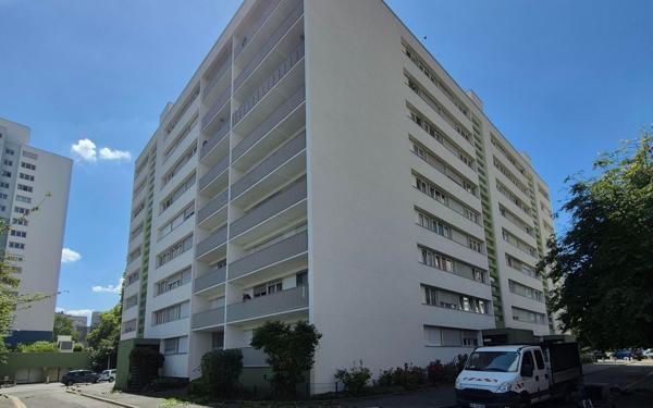 Appartement à vendre    5 pièces • 105 m2 Rosny-sous-Bois