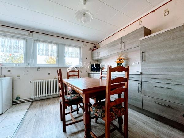 3%COM Bel appartement F3/F4 de 84m2 avec balcon, garage, cave, grenier et parking Saverne (67700)