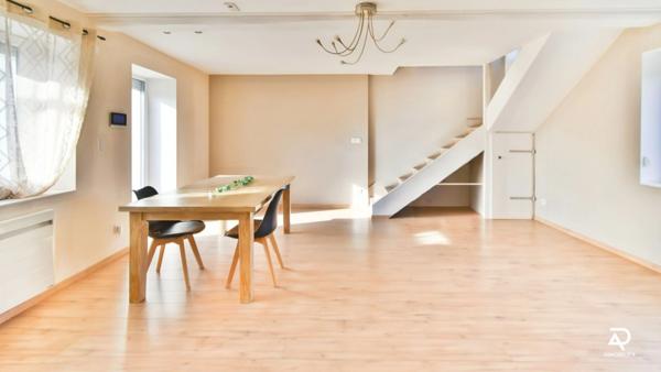 Maison à vendre 4 pièces LOYETTES (01)