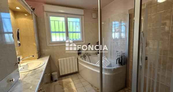 À vendre Maison 6 pièces 125 m² - Saujon 17600