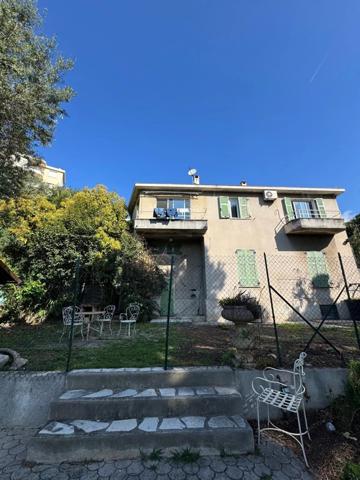 Vente Maison 7 pièces 195 m2 à Nice