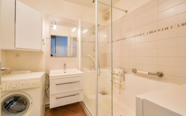 Appartement à vendre    3 pièces • 85,75 m2 Lyon 3