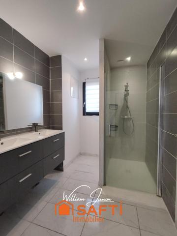 Maison contemporaine de 2022 avec toit-terasse