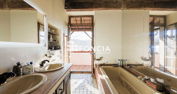 À vendre Maison 7 pièces 190 m² - Moirans 38430