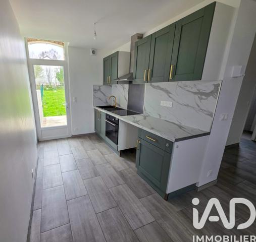 Location maison 3 pièces 65,35 m² Saint-Sulpice-Laurière