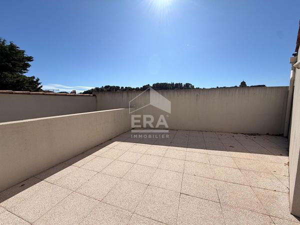 SAINT-CHAMAS - Appartement 2 pièces avec grande terrasse - Ascenseur - Parking