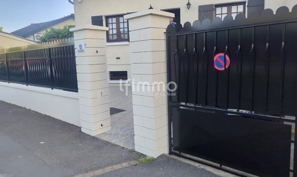 Maison 120m2 avec 6 pièces et jardin