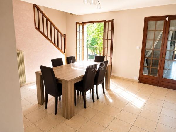 Maison 120m2 avec 6 pièces et jardin