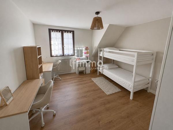 Maison 120m2 avec 6 pièces et jardin