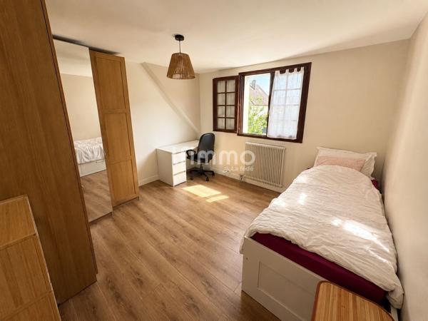 Maison 120m2 avec 6 pièces et jardin