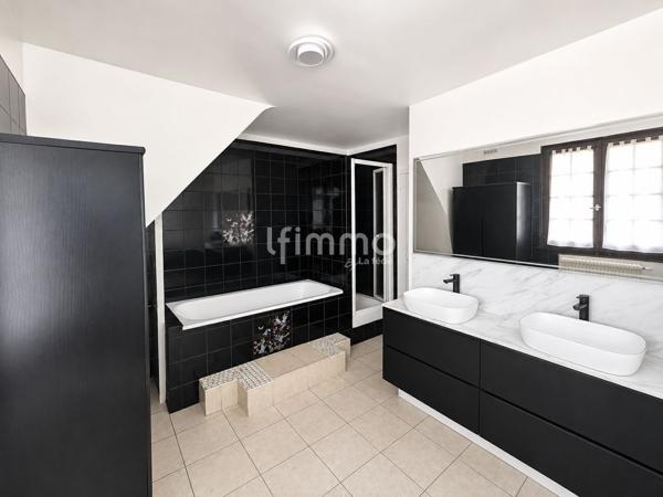 Maison 120m2 avec 6 pièces et jardin