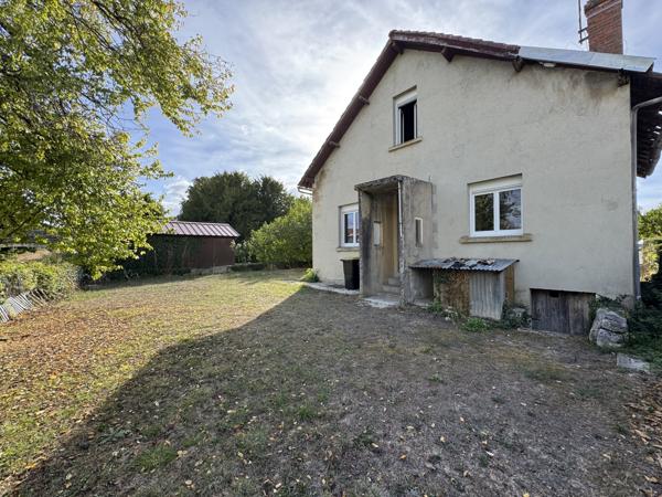 MAISON DES ANNÉES 30 À RÉNOVER – 95 m² – 3 CHAMBRES – TERRAIN CLOS