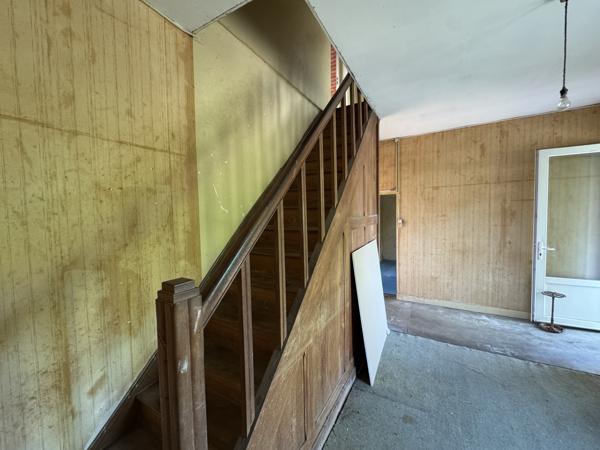 MAISON DES ANNÉES 30 À RÉNOVER – 95 m² – 3 CHAMBRES – TERRAIN CLOS