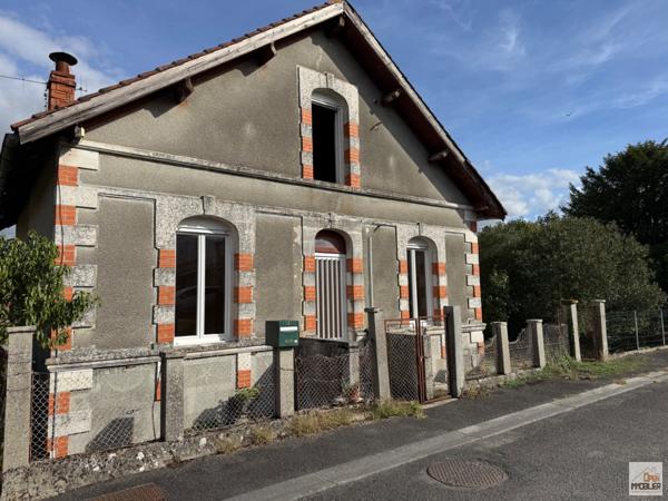 MAISON DES ANNÉES 30 À RÉNOVER – 95 m² – 3 CHAMBRES – TERRAIN CLOS
