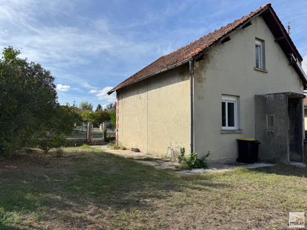 MAISON DES ANNÉES 30 À RÉNOVER – 95 m² – 3 CHAMBRES – TERRAIN CLOS