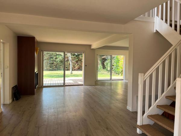 CAUDERAN GOLF BORDELAIS Maison 4 chambres, jardin, garage et cave