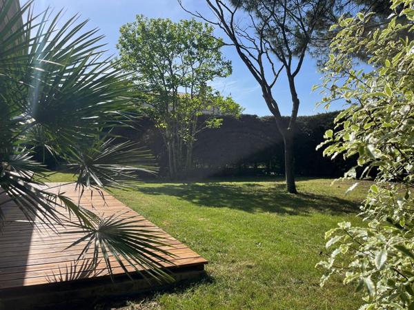 CAUDERAN GOLF BORDELAIS Maison 4 chambres, jardin, garage et cave