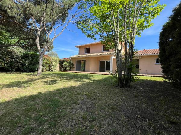 CAUDERAN GOLF BORDELAIS Maison 4 chambres, jardin, garage et cave
