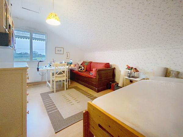 Maison d'Architecte, Le Plessis Grammoire 170 m² habitable, jardin, garage, sous-sol.