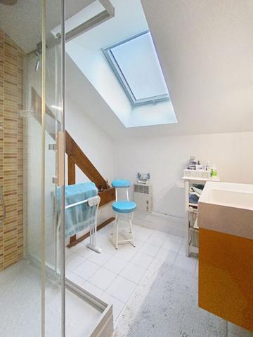 Maison d'Architecte, Le Plessis Grammoire 170 m² habitable, jardin, garage, sous-sol.