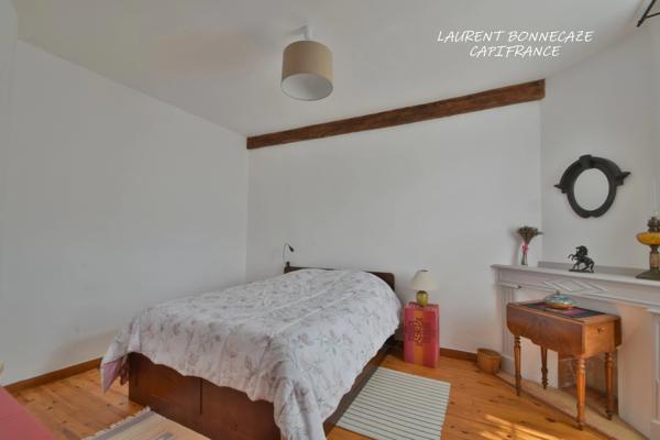 Dpt Tarn et Garonne (82), à vendre proche de MAUVEZIN et BEAUMONT DE LOMAGNE  maison T5