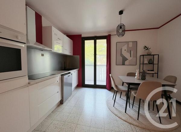 Appartement F3 à vendre  3 pièces - 65 m 2   MARTIGUES  - 13