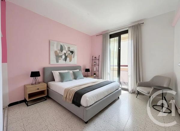 Appartement F3 à vendre  3 pièces - 65 m 2   MARTIGUES  - 13