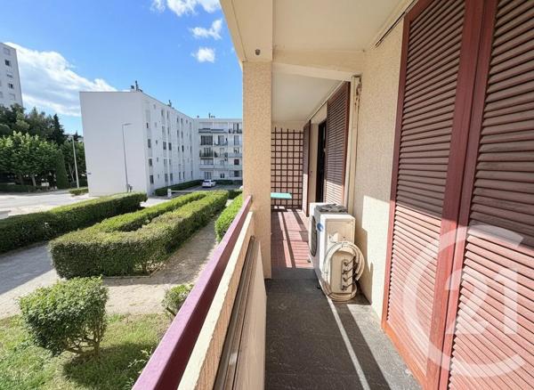 Appartement F3 à vendre  3 pièces - 65 m 2   MARTIGUES  - 13