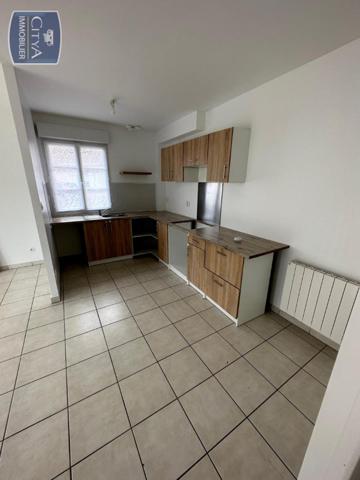 Appartement à louer 3 pièces 64.45m² Andeville (60570)